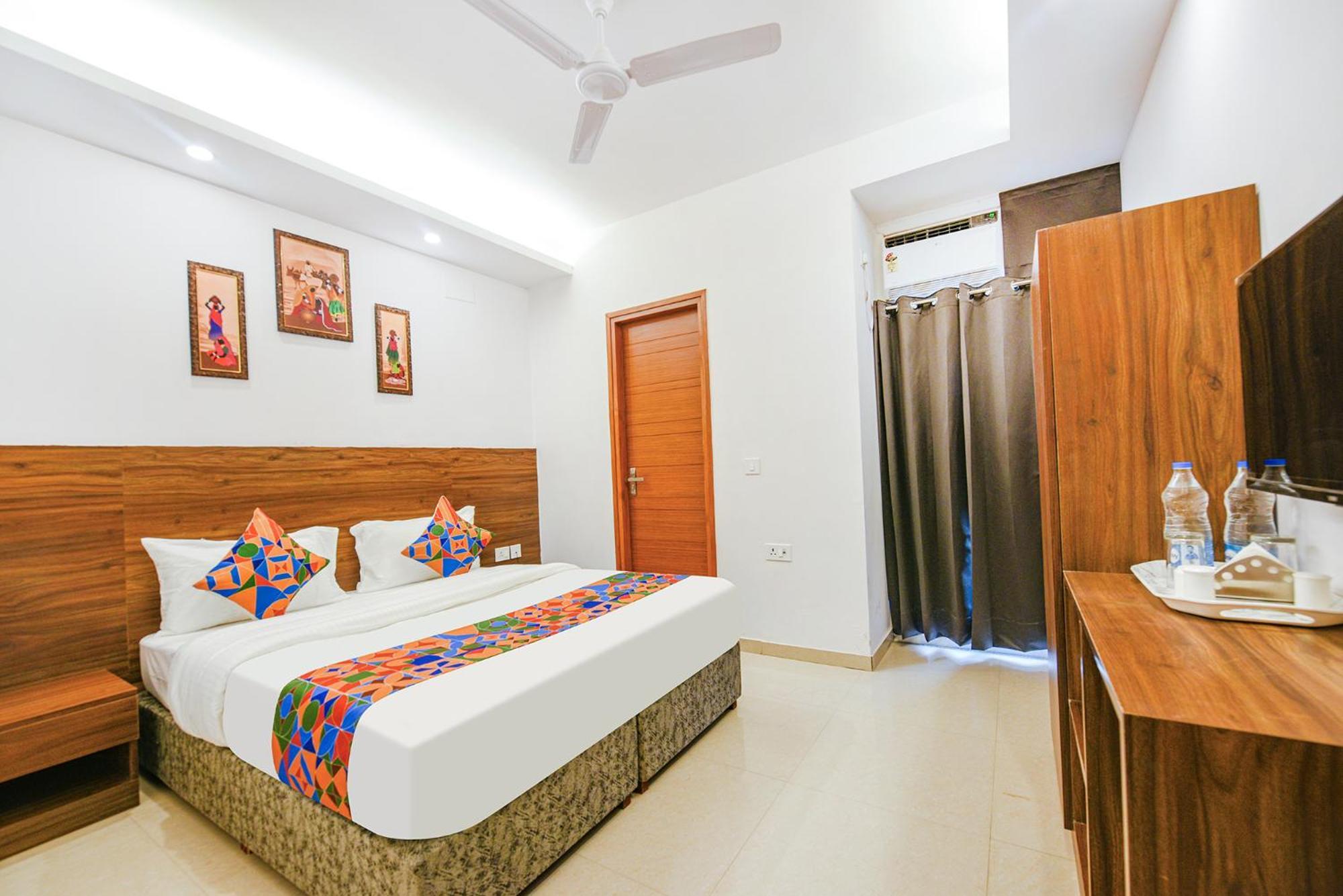 Fabhotel Sparkling - Nr Yashobhoomi Convention Centre Delhi  Esterno foto