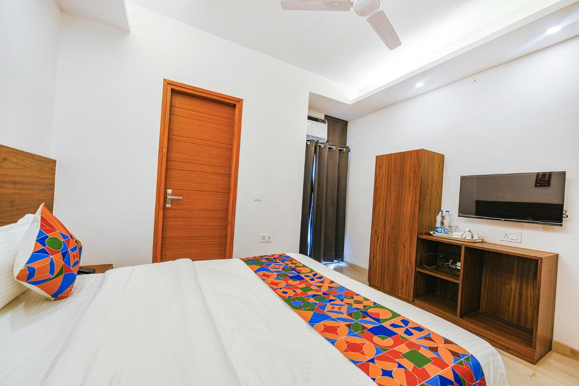 Fabhotel Sparkling - Nr Yashobhoomi Convention Centre Delhi  Esterno foto